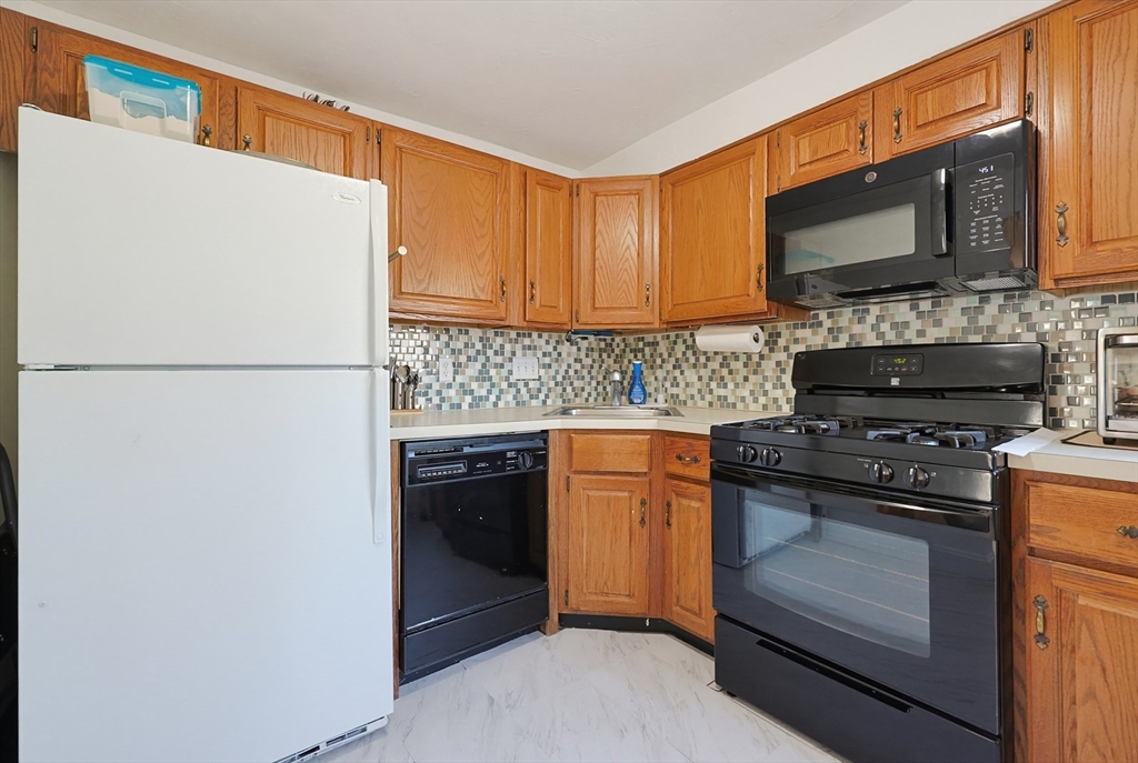 73 Trailside Way, Unit 73 Ashland, MA 01721 - Photo 10 of 34