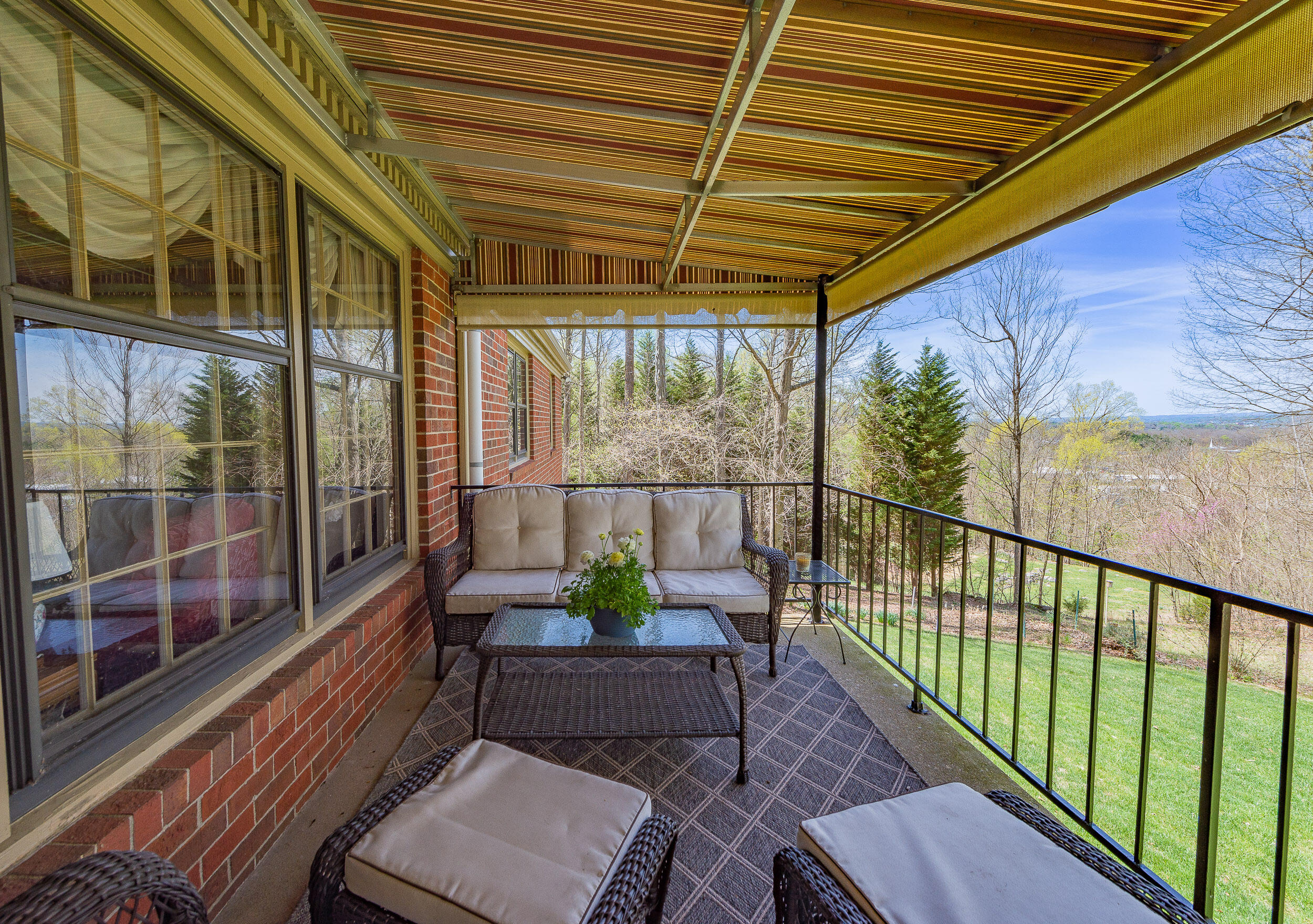 4522 Mitchell Road Kingsport, TN 37664 - Photo 12 of 79 Main Level Porch