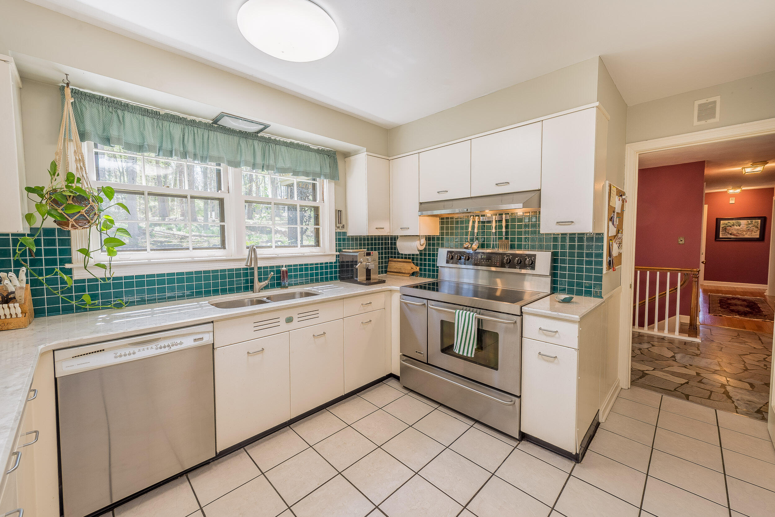 4522 Mitchell Road Kingsport, TN 37664 - Photo 26 of 79 Kitchen