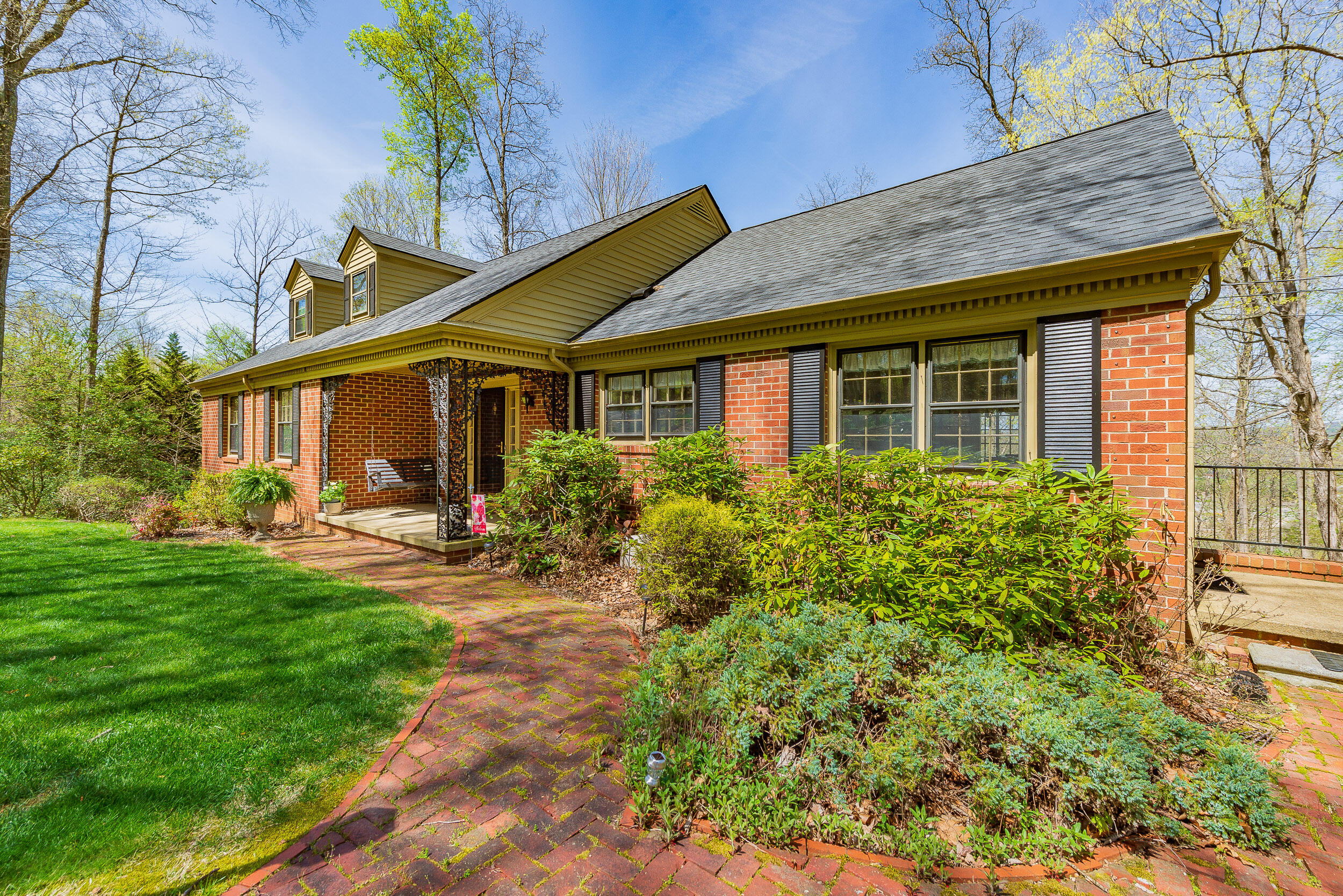 4522 Mitchell Road Kingsport, TN 37664 - Photo 3 of 79 03DSC_9938