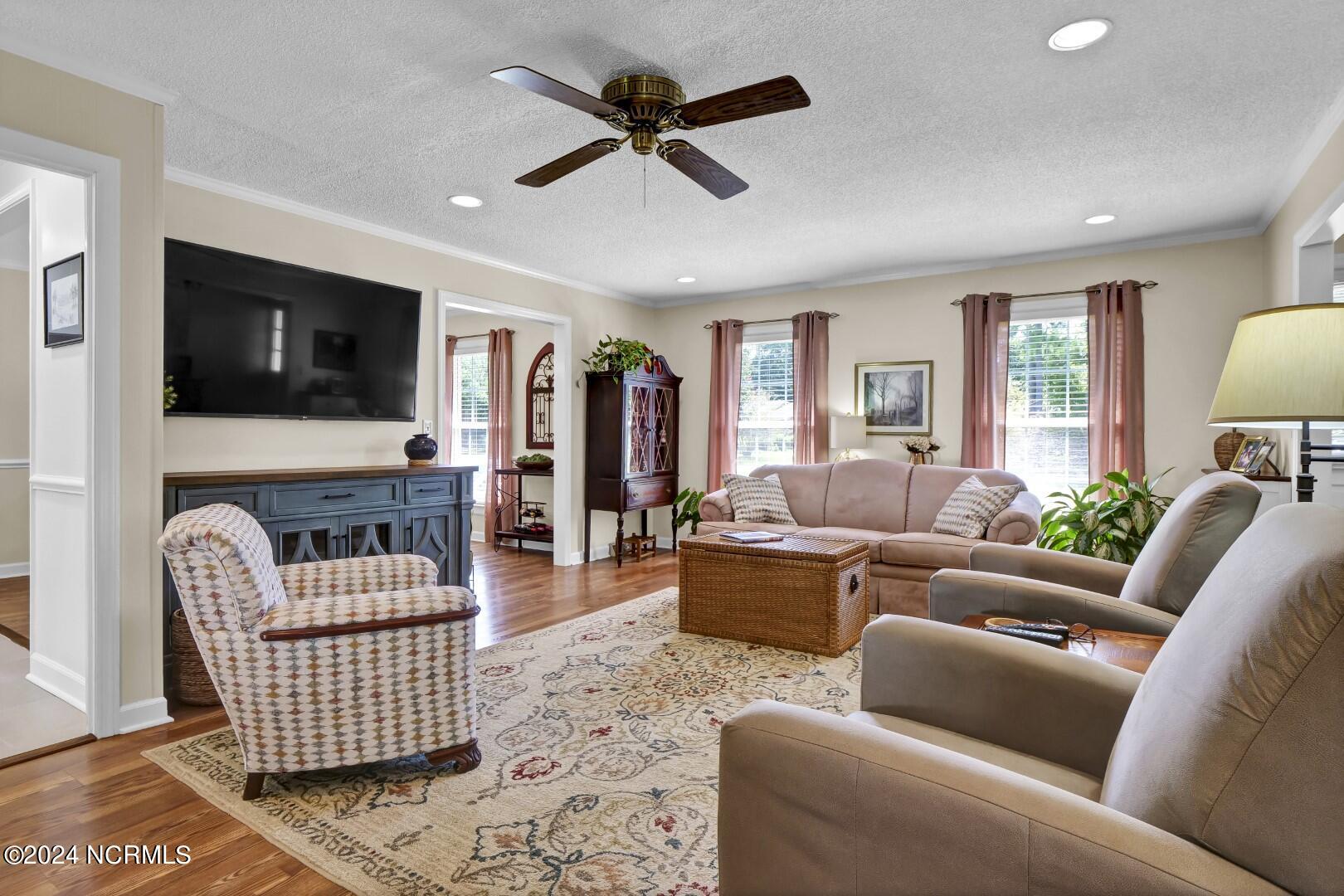 215 Ginger Road Wilmington, NC 28405 - Photo 12 of 32 PJA18216 (Large)