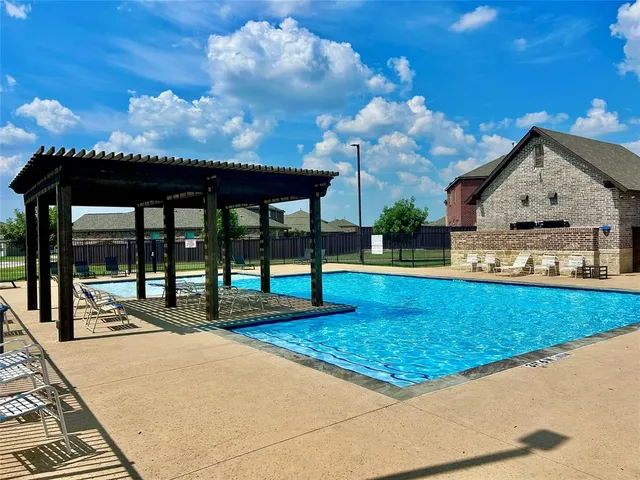 $2,200 | 421 Harbor Oaks Drive, Anna, TX 75409