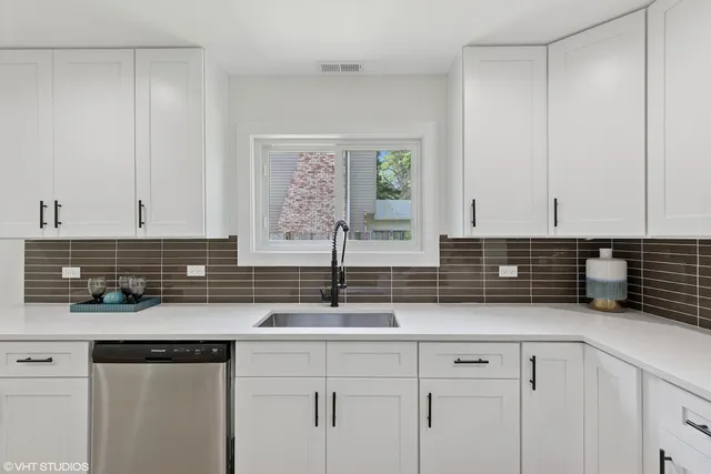 $345,000 | 20534 Arcadian Drive, Olympia Fields, IL 60461