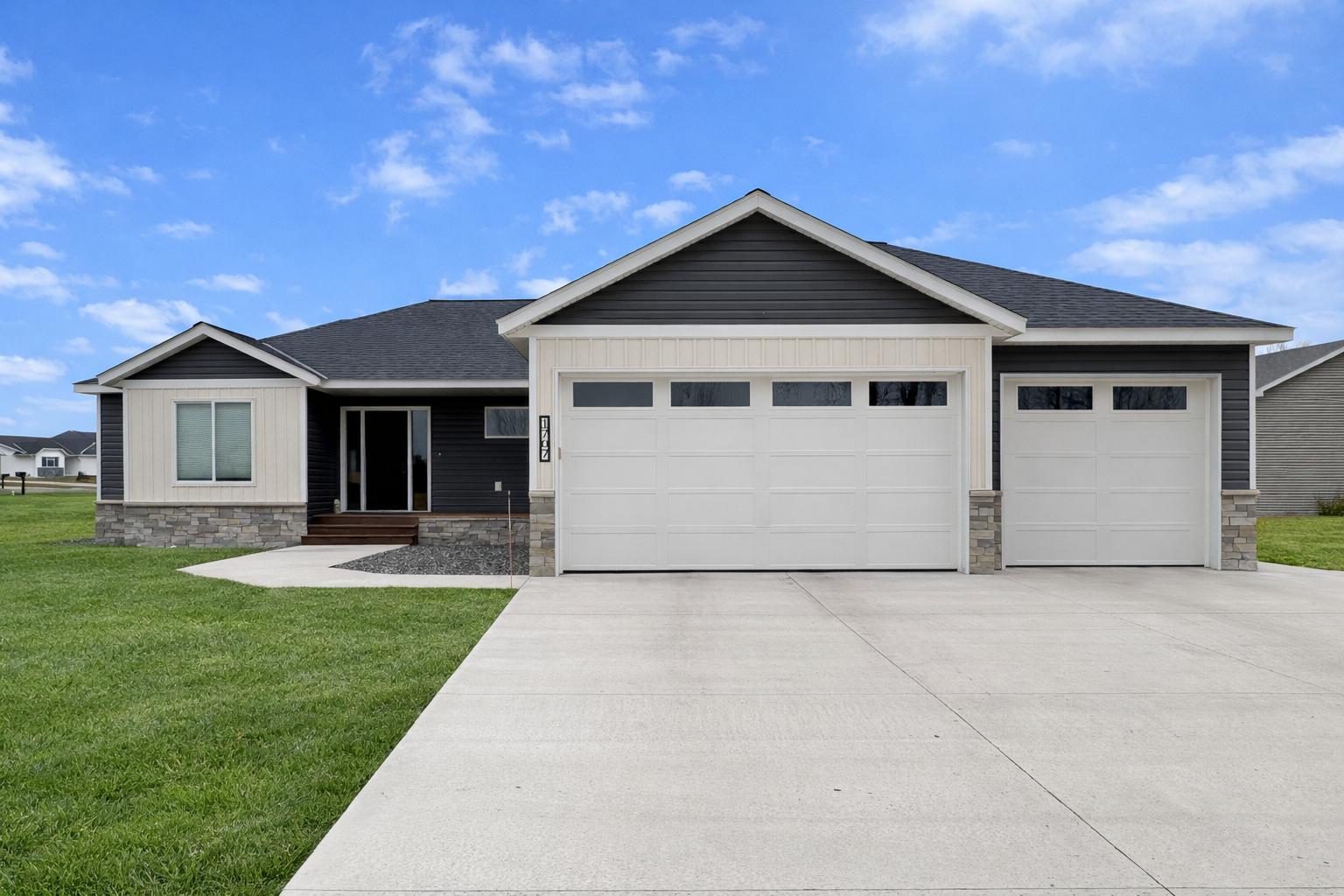 1707 17th Street Northwest Willmar, MN 56201 - Photo 3 of 49