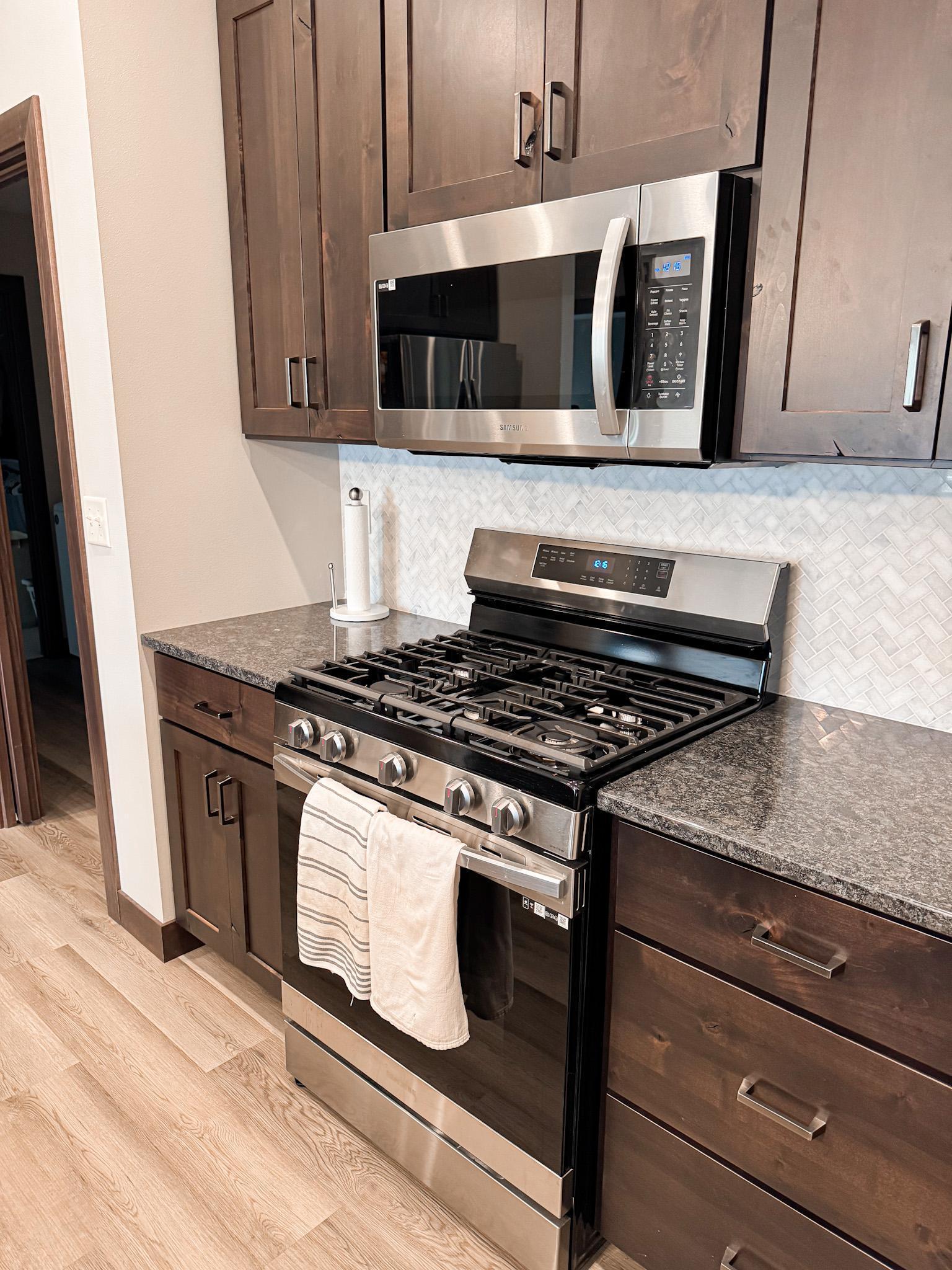 1707 17th Street Northwest Willmar, MN 56201 - Photo 8 of 49