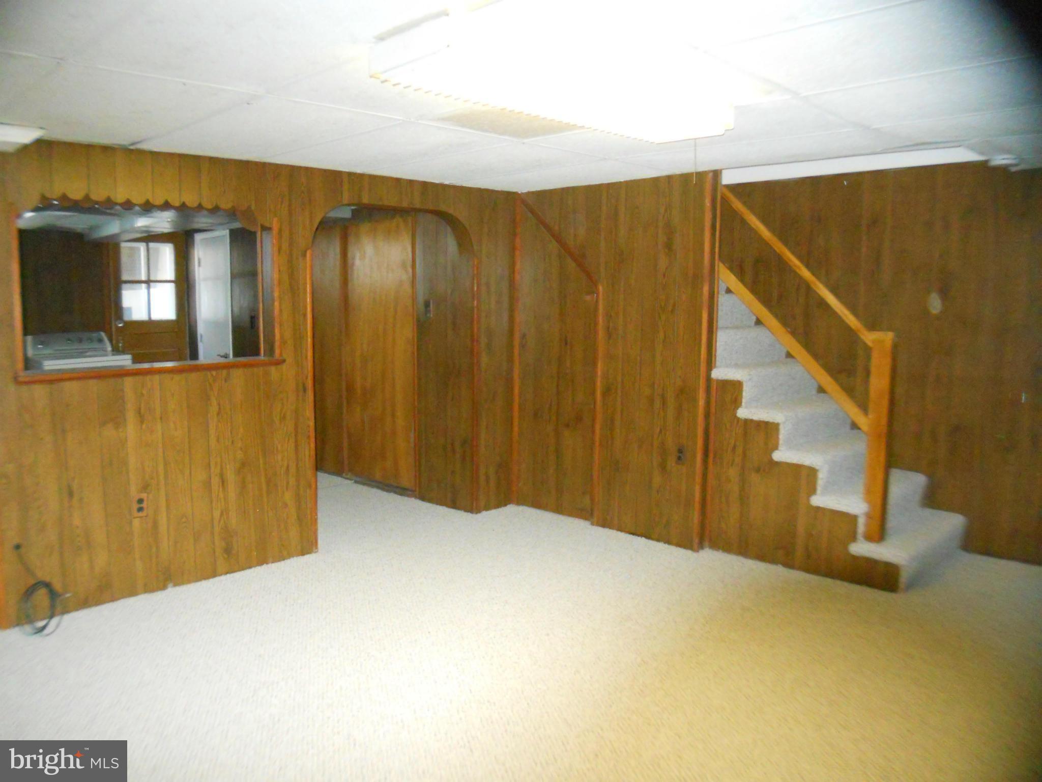 951 Masefield Road Baltimore, MD 21207 - Photo 22 of 28 Family Room