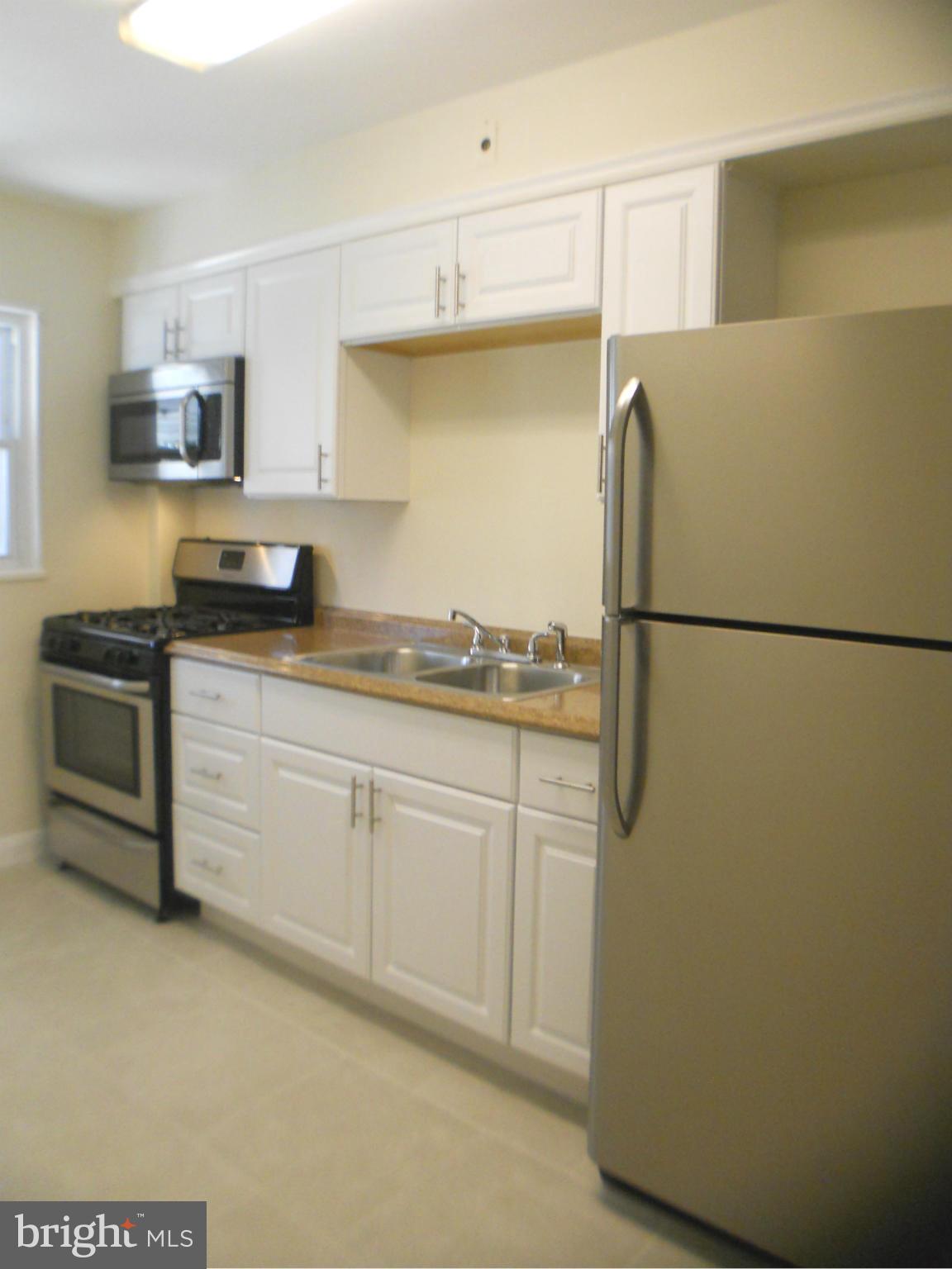 951 Masefield Road Baltimore, MD 21207 - Photo 4 of 28 Kitchen