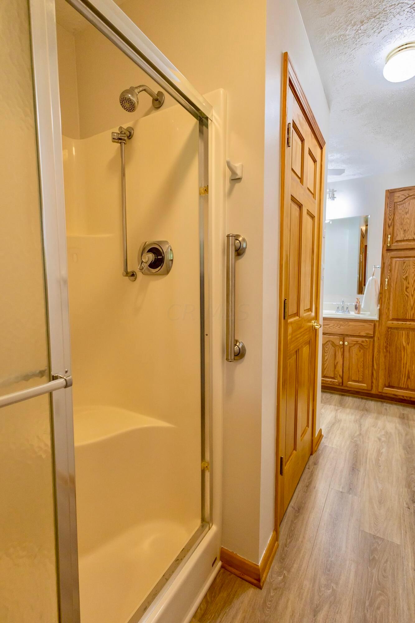 1136 Adare Road Marion, OH 43302 - Photo 31 of 60 Primary Bath Suite 5