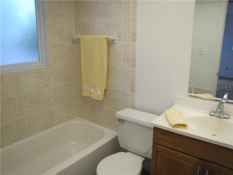 1121 Sunset Point Road Clearwater, FL 33755 - Photo 19 of 21 Bath1