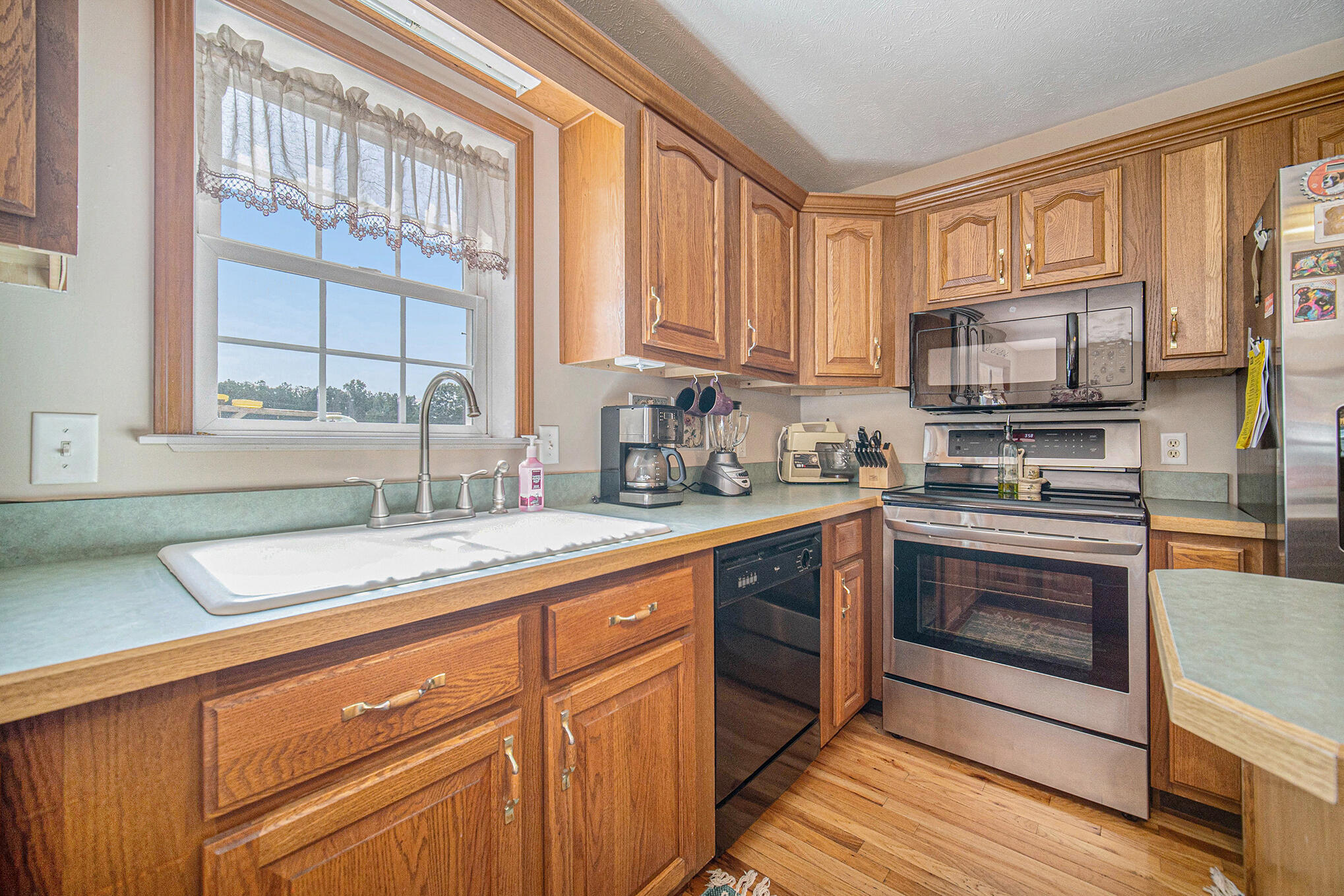 10678 Lawrence Road Brooklyn, MI 49230 - Photo 9 of 35 SBP__64