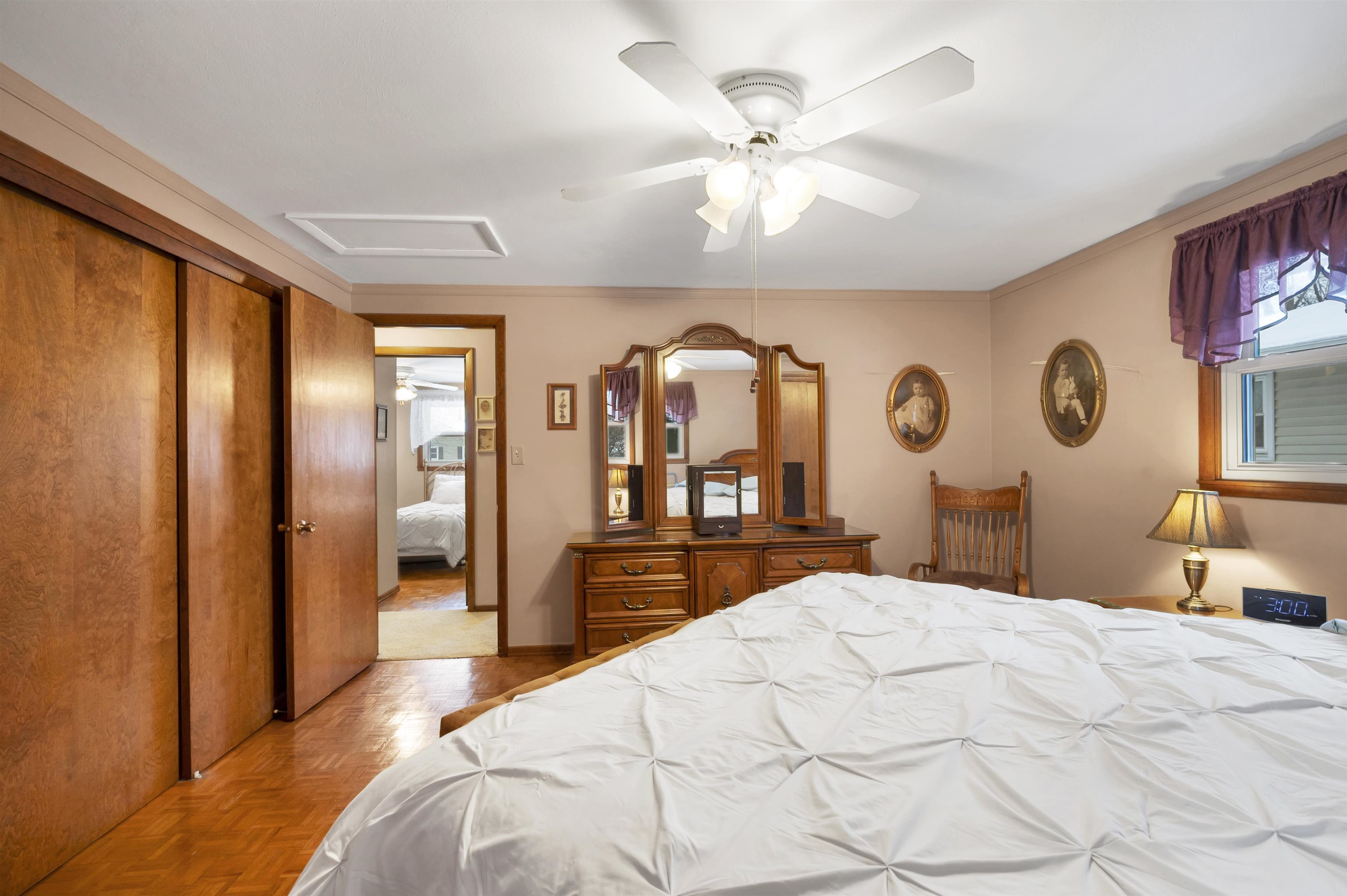 1281 Valleyview Road Green Bay, WI 54304 - Photo 21 of 51