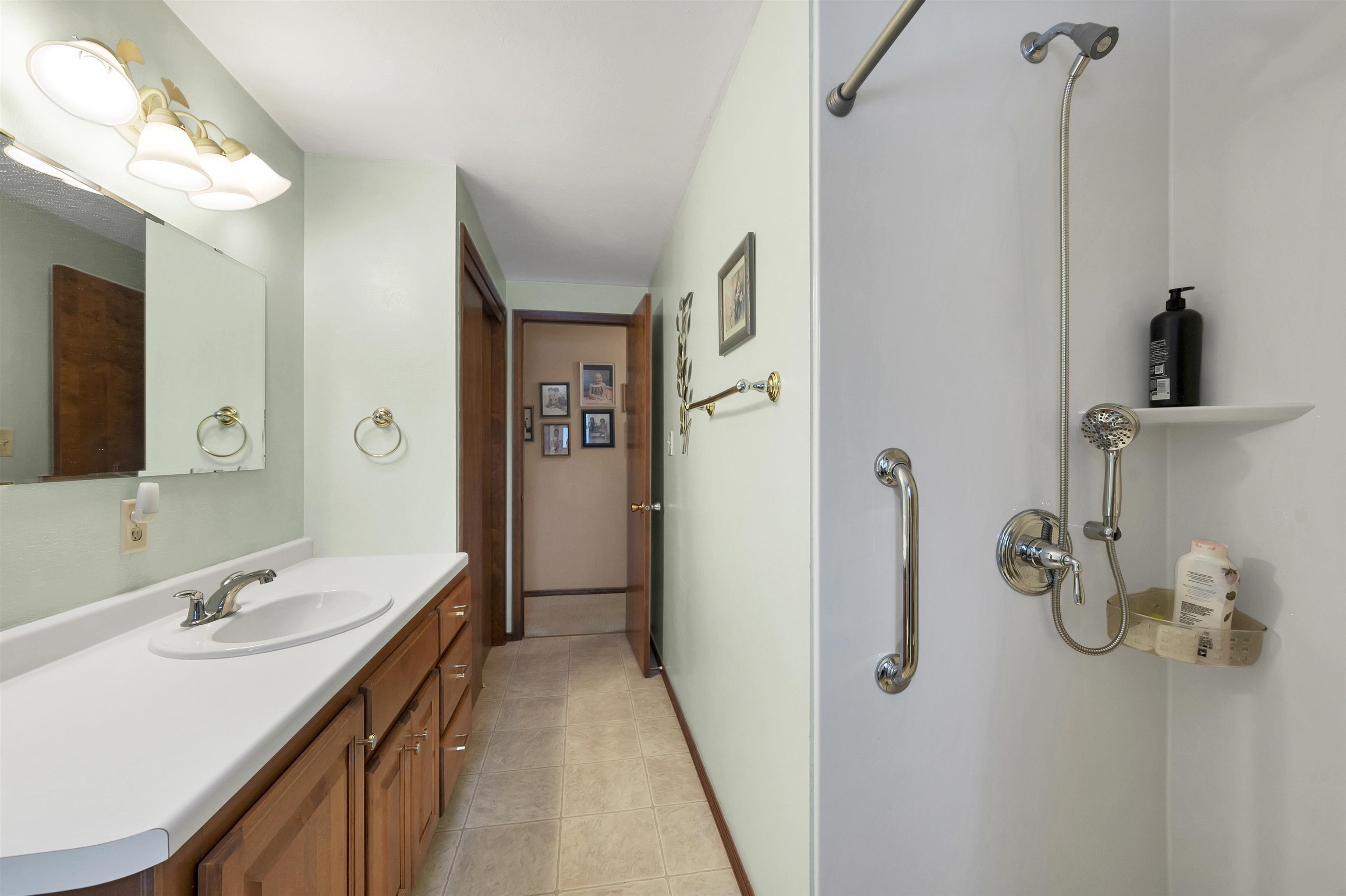 1281 Valleyview Road Green Bay, WI 54304 - Photo 27 of 51