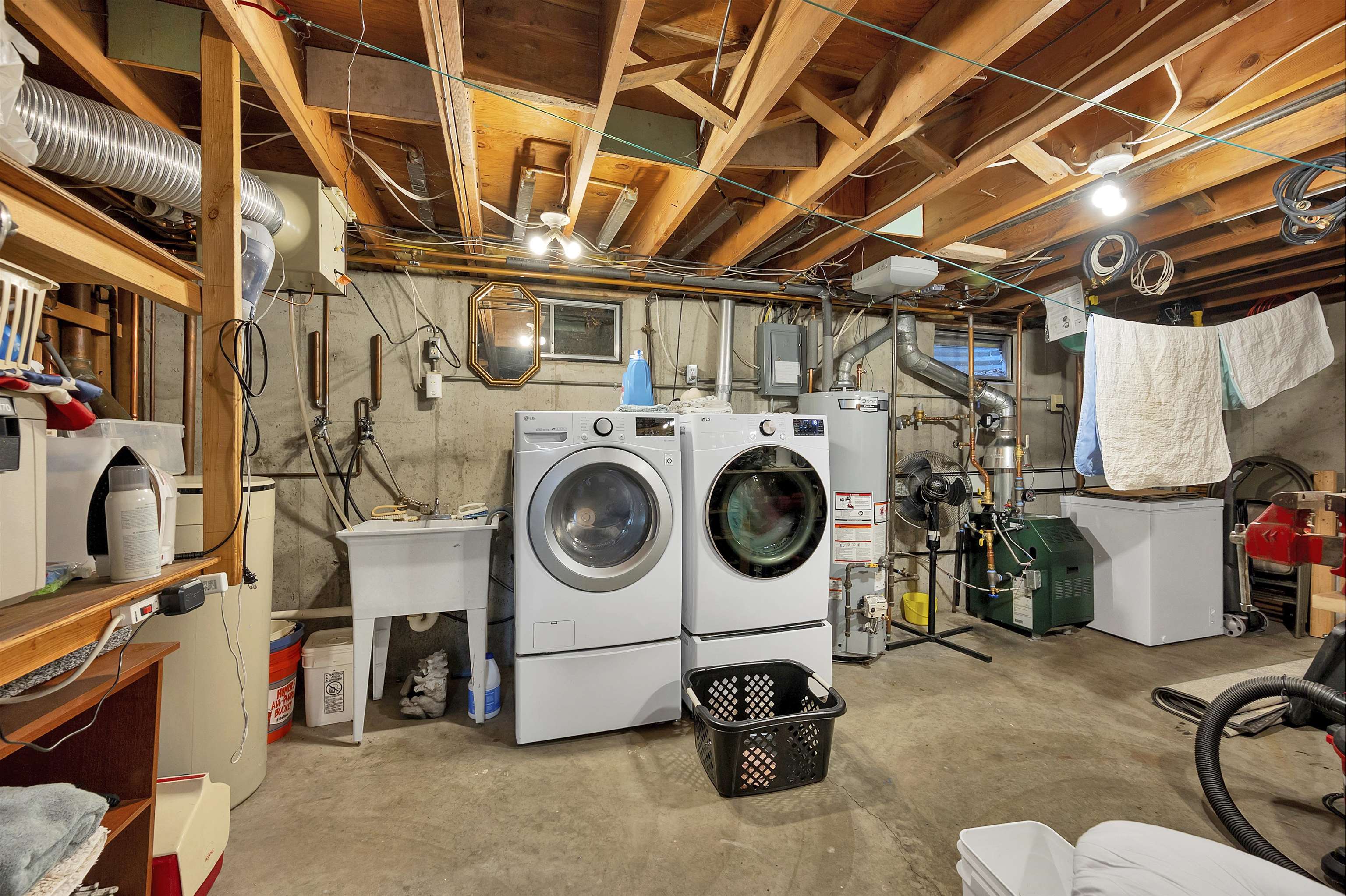 1281 Valleyview Road Green Bay, WI 54304 - Photo 40 of 51