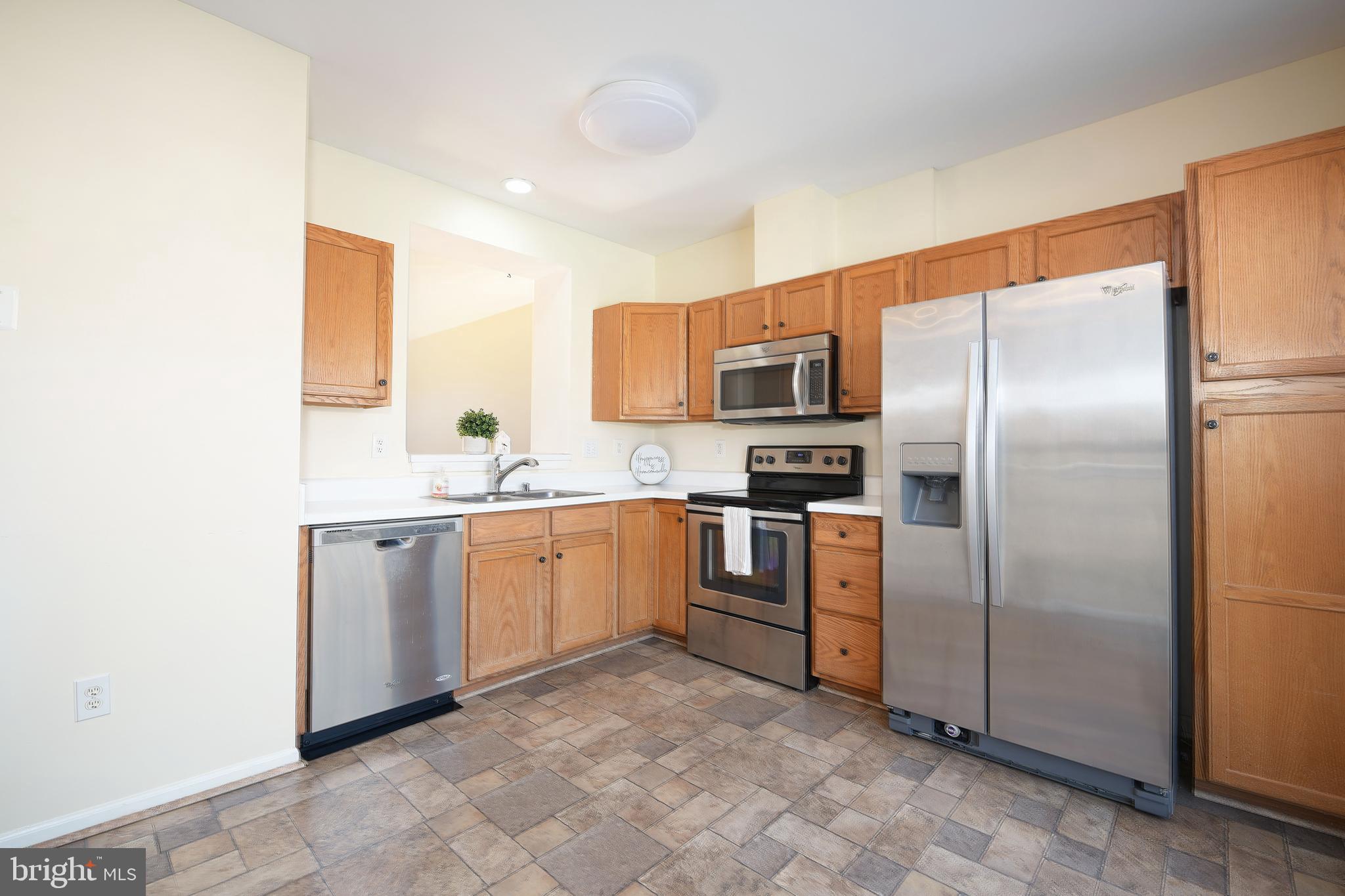2189 Sewanee Drive Forest Hill, MD 21050 - Photo 8 of 38 Oak cabinets & pass through to DR/LR