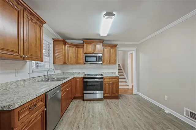 $2,200 | 3823 Kingswood Drive, Decatur, GA 30032