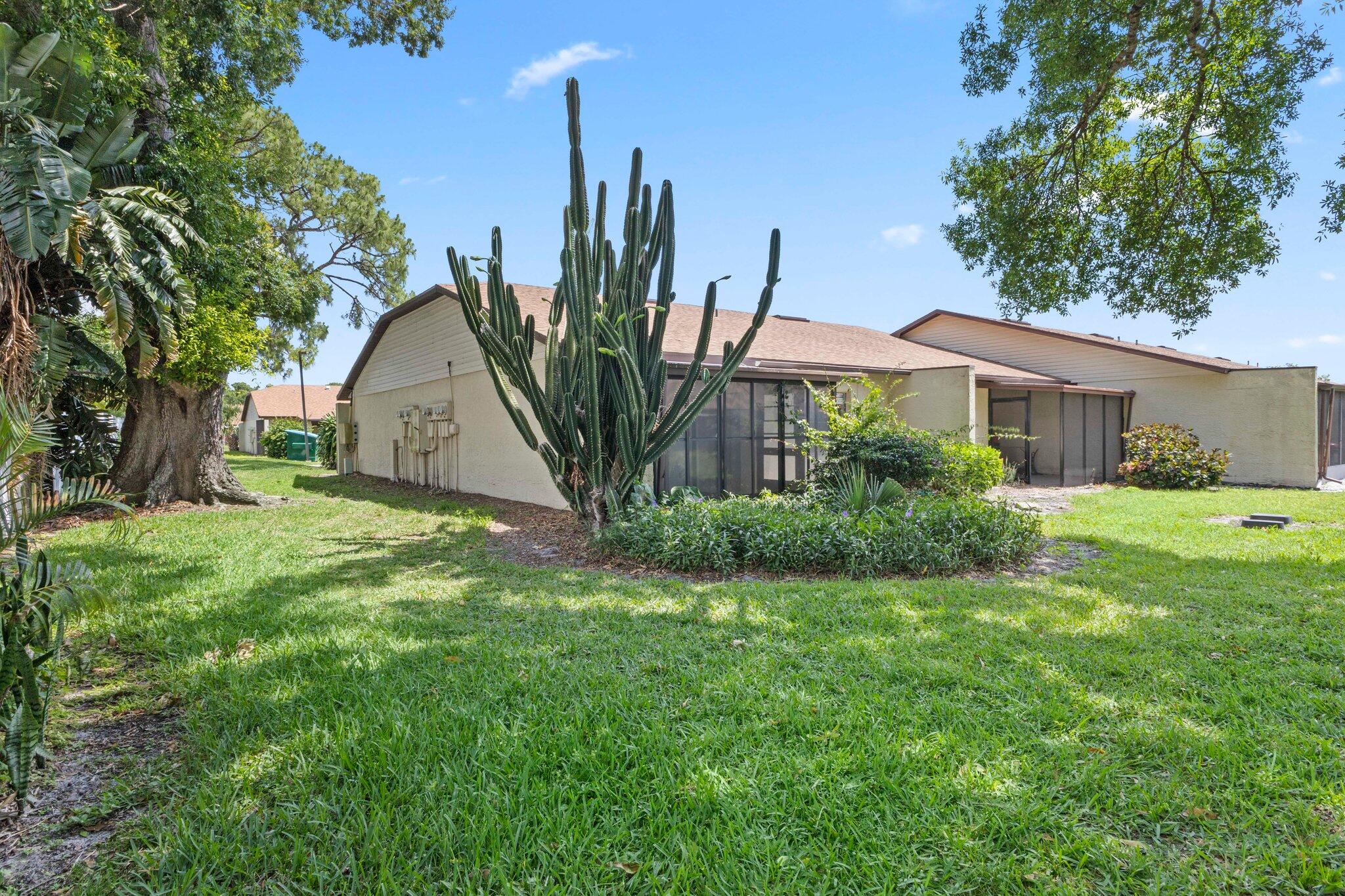 6008 Indrio Road, Unit 8 Fort Pierce, FL 34951 - Photo 24 of 30 24-web-or-mls-IMG_9877
