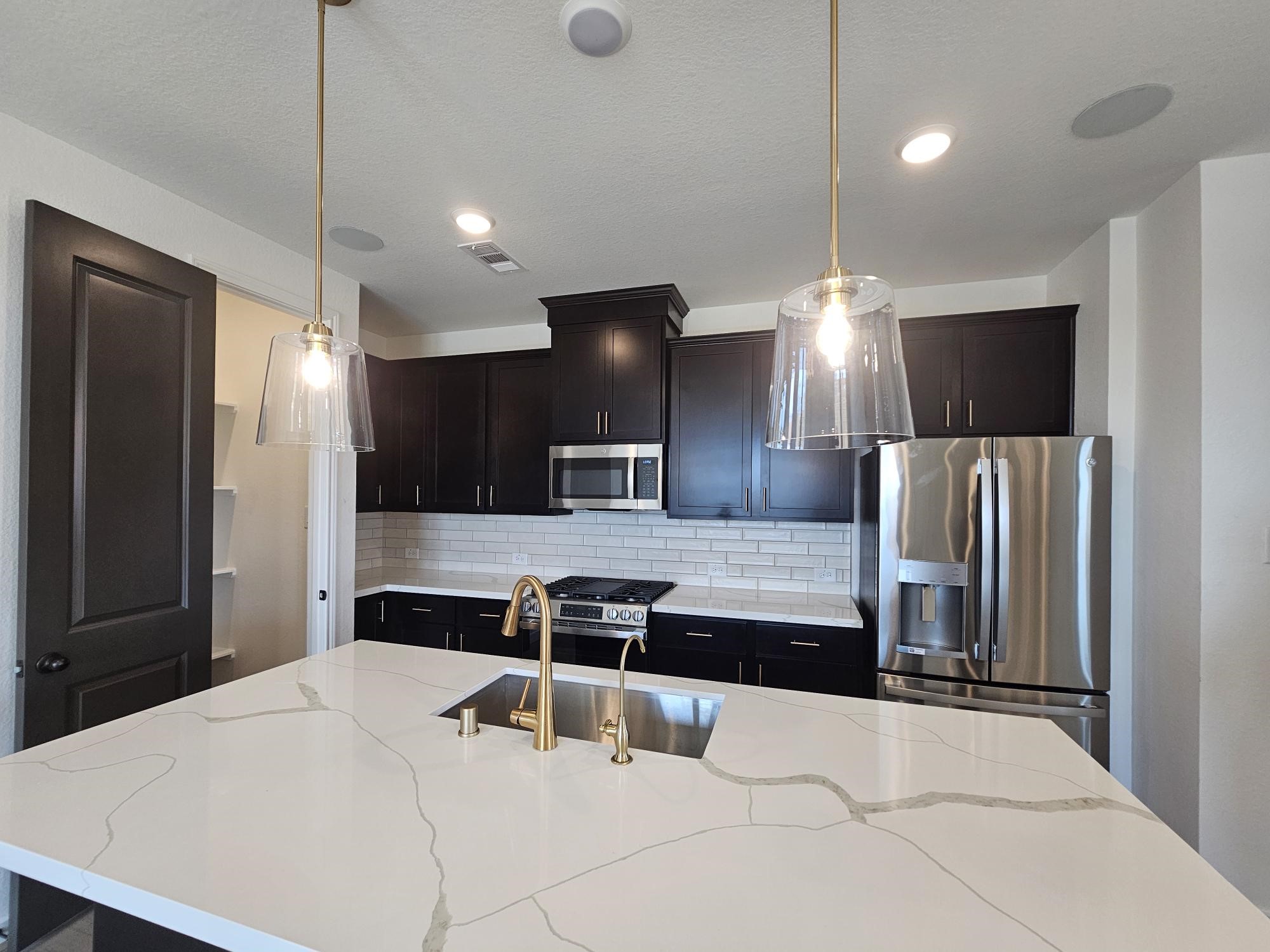 312 Redbud Rdg Drive Brookshire, TX 77423 - Photo 5 of 11