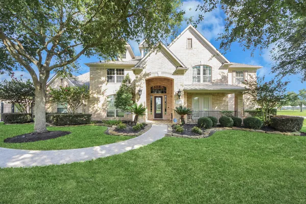 $975,000 | 1812 Lake Landing Drive, League City, TX 77573