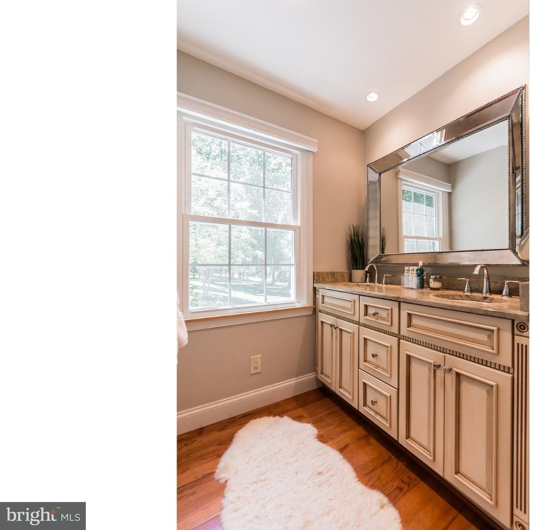 515 Bair Road Berwyn, PA 19312 - Photo 11 of 19 Master Bathroom
