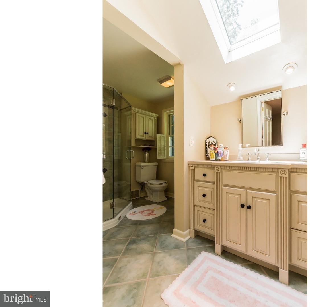 515 Bair Road Berwyn, PA 19312 - Photo 14 of 19 Bathroom