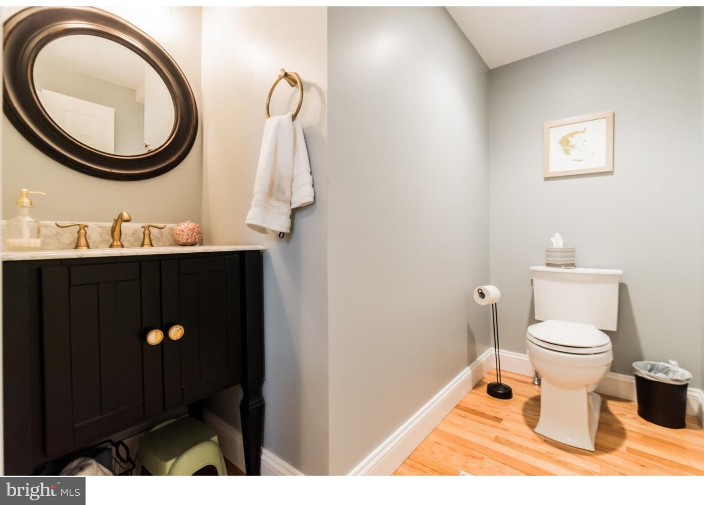 515 Bair Road Berwyn, PA 19312 - Photo 8 of 19 Bathroom