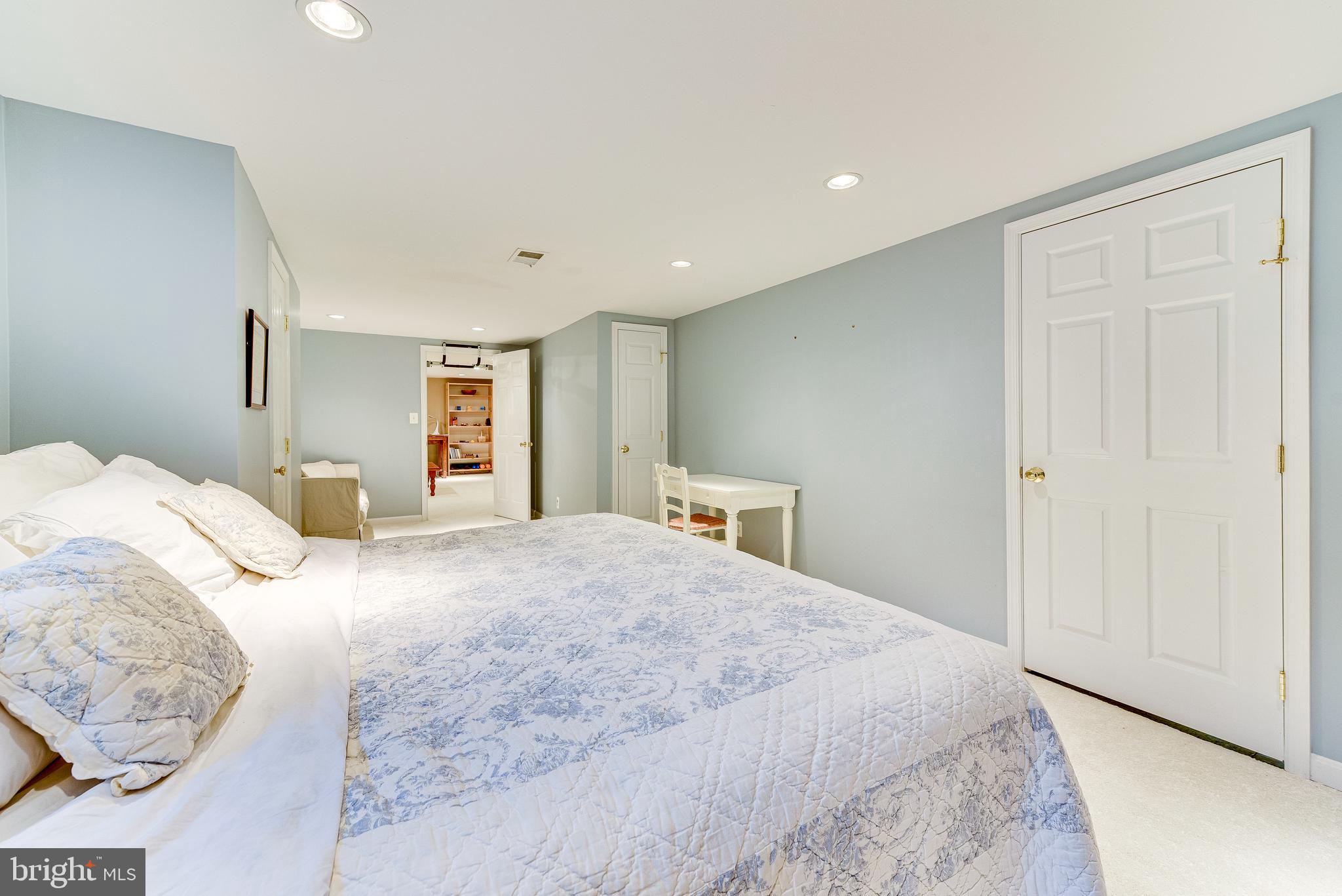 5815 Bent Twig Road McLean, VA 22101 - Photo 41 of 50 Gallery Image 41