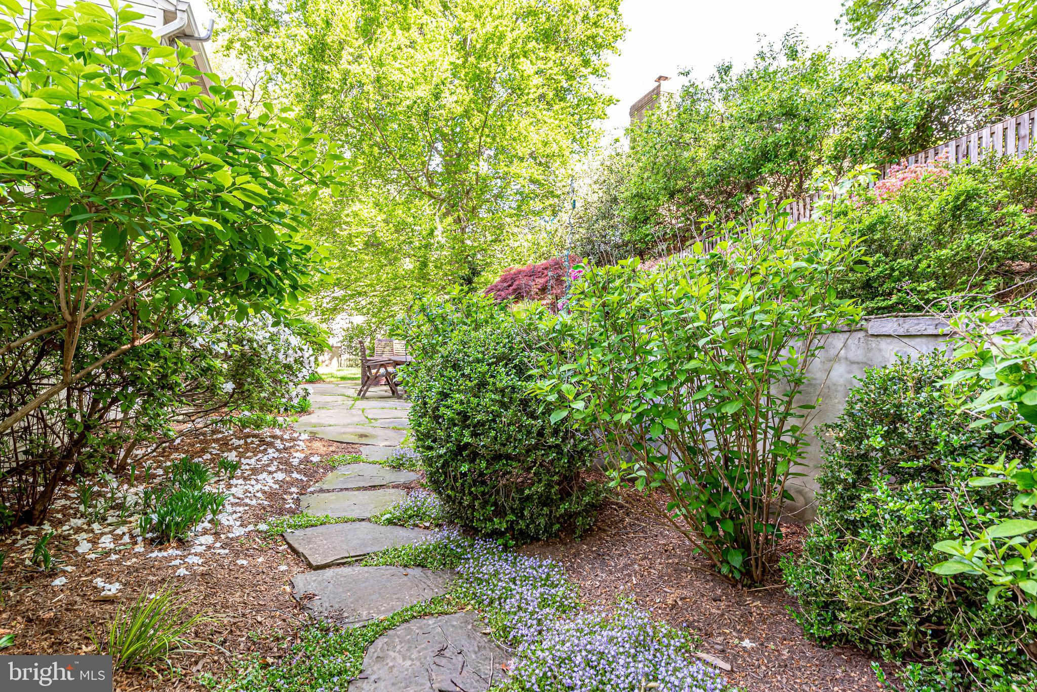 5815 Bent Twig Road McLean, VA 22101 - Photo 46 of 50 Flagstone pathways