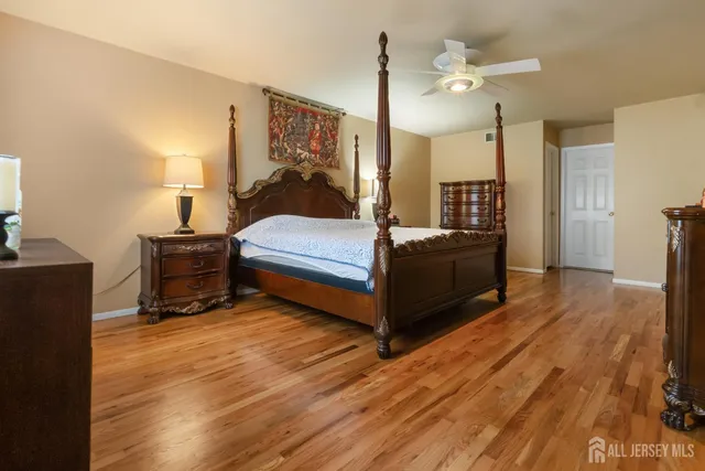 $1,050,000 | 25 Cherokee Road, East Brunswick, NJ 08816