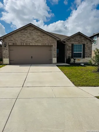 $1,850 | 9219 Bennett Forest, Converse, TX 78109