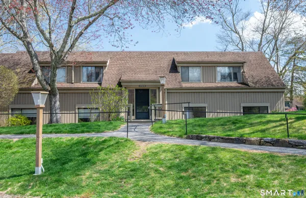 $289,900 | 32 Heritage Village, Unit C, Southbury, CT 06488