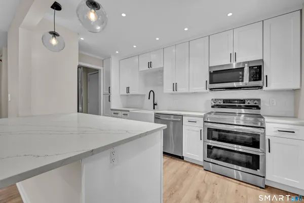 $289,900 | 32 Heritage Village, Unit C, Southbury, CT 06488