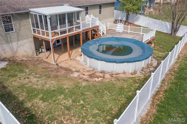 $385,000 | 3 Mark Drive, Vandalia, IL 62471