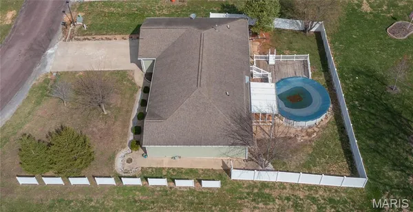 $385,000 | 3 Mark Drive, Vandalia, IL 62471