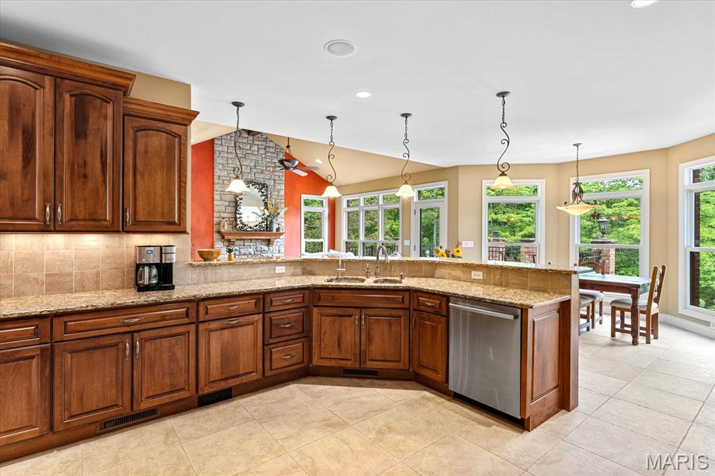 4516 Levis Lane Godfrey, IL 62035 - Photo 26 of 82