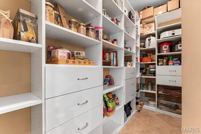 $1,200,000 | 4516 Levis Lane, Godfrey, IL 62035