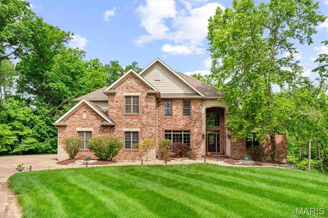 $1,200,000 | 4516 Levis Lane, Godfrey, IL 62035