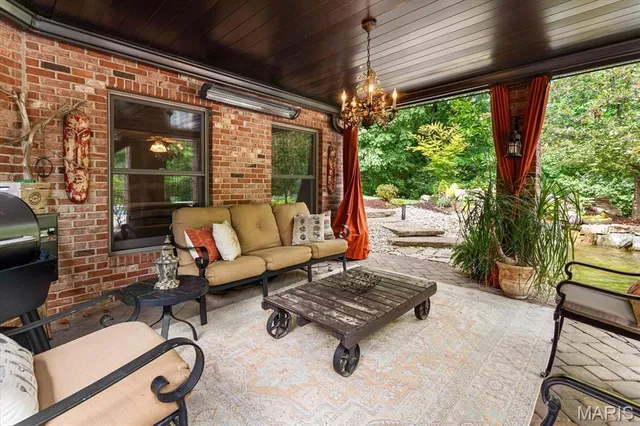 $1,200,000 | 4516 Levis Lane, Godfrey, IL 62035