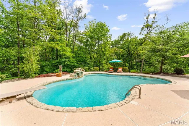 $1,200,000 | 4516 Levis Lane, Godfrey, IL 62035