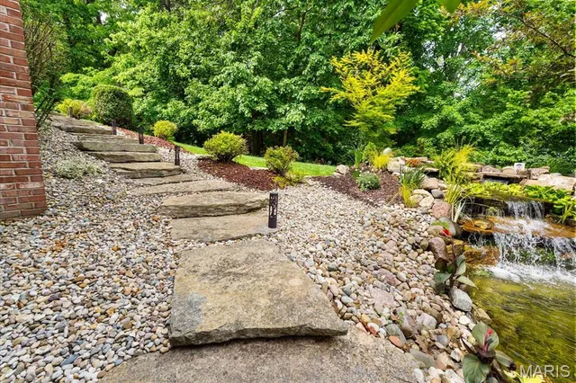 $1,200,000 | 4516 Levis Lane, Godfrey, IL 62035