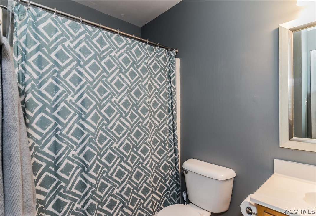 2436 Sandy Hook Road Goochland, VA 23063 - Photo 21 of 36 Master bathroom