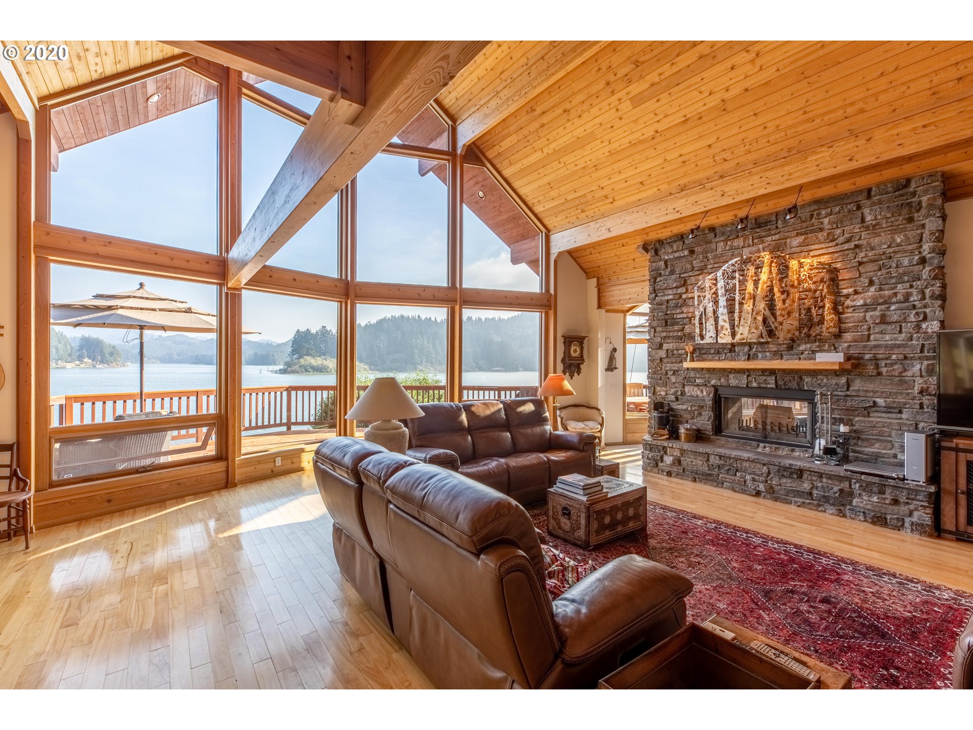 71581 Sunny Cove Road Lakeside, OR 97449 - Photo 10 of 32 Gallery Image 10