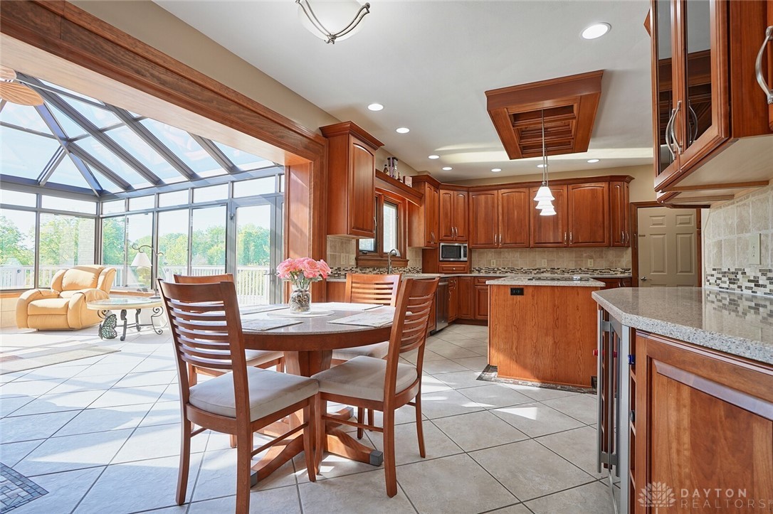 2284 Briggs Road Centerville, OH 45459 - Photo 43 of 93