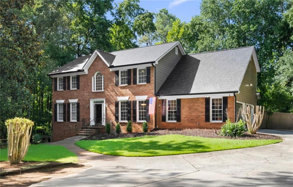 10560 Haynes Bridge Road Alpharetta, GA 30022 - Photo 3 of 60 Gallery Image 3