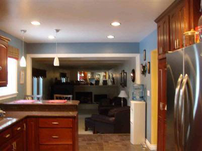 2184 Reid Road Flint, MI 48507 - Photo 10 of 15 20248247-9.JPG