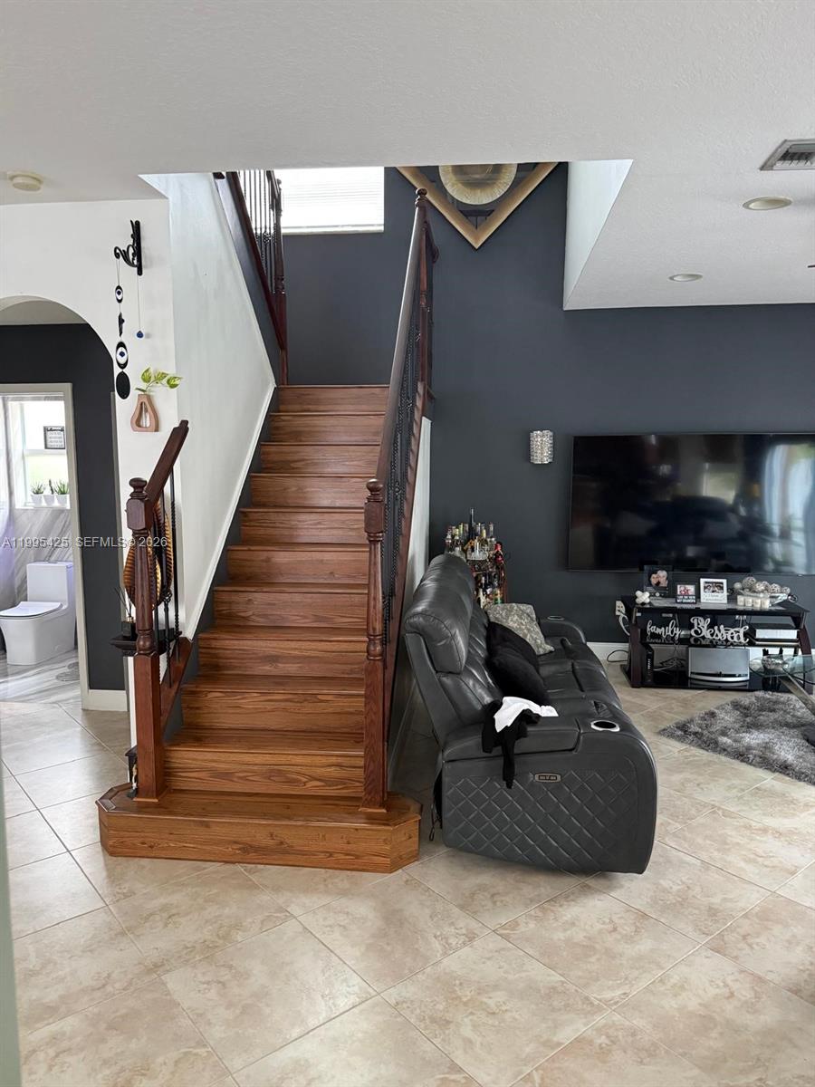 15744 Southwest 53rd Court Miramar, FL 33027 - Photo 8 of 46