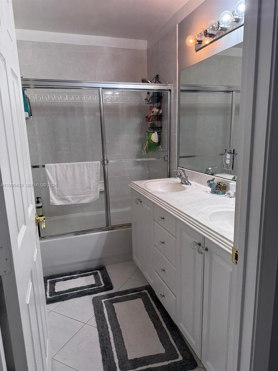 15744 Southwest 53rd Court Miramar, FL 33027 - Photo 10 of 46