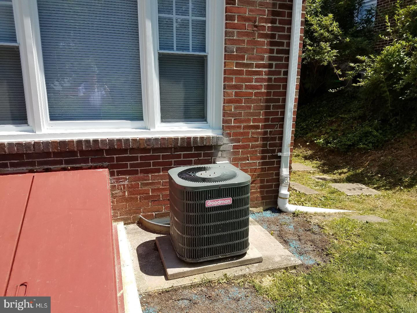 106 Spruce Street Reading, PA 19607 - Photo 3 of 15