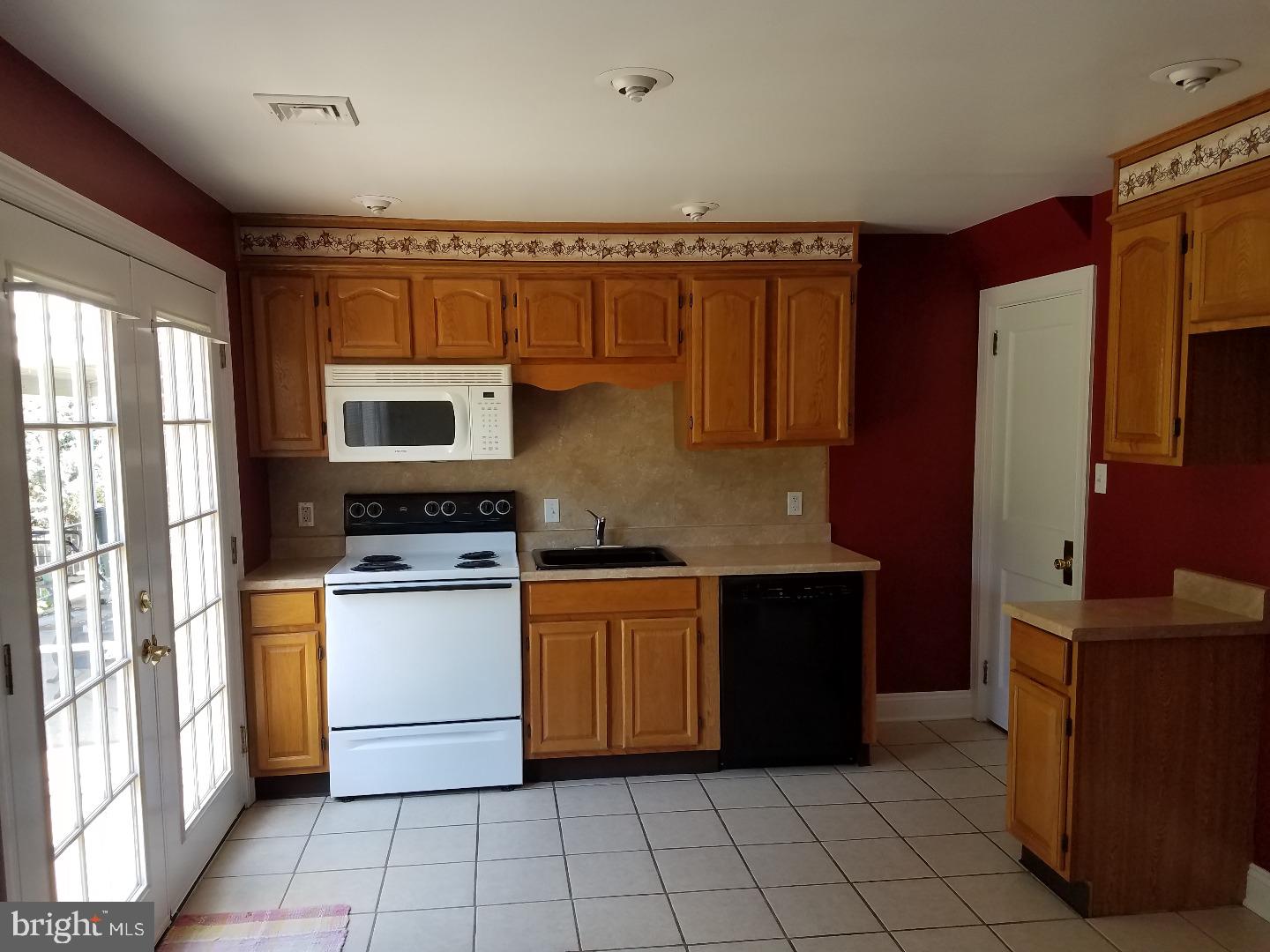 106 Spruce Street Reading, PA 19607 - Photo 9 of 15