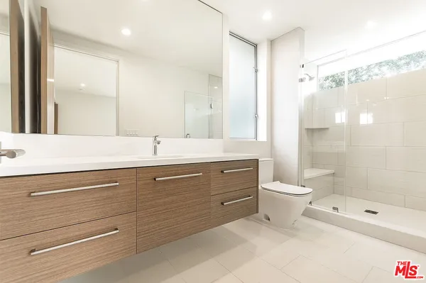 $11,500 | 16540 Moorpark Street, Encino, CA 91436