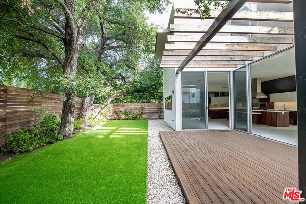 $11,500 | 16540 Moorpark Street, Encino, CA 91436